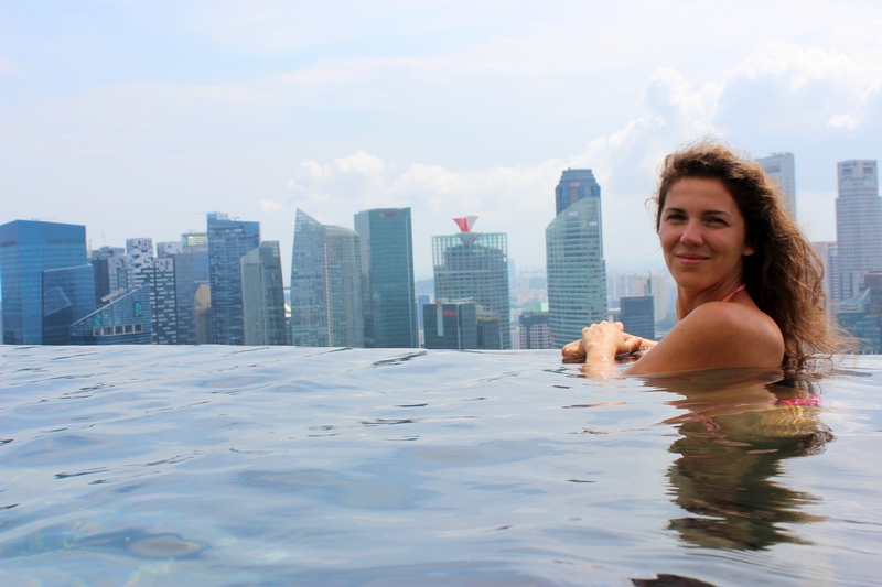Marina Bay Sands - výhľad z bazéna